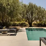 Aniso Villa *